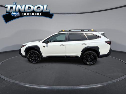 Crystal White Pearl 2024 Subaru Outback Wilderness