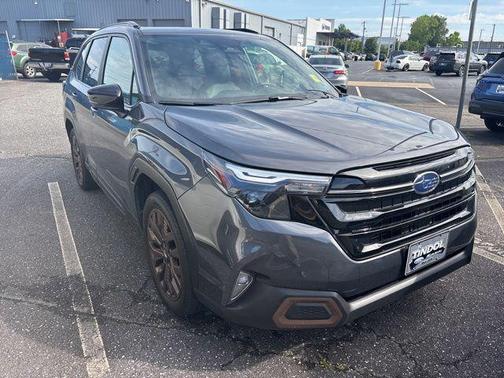 Magnetite Gray Metallic 2025 Subaru Forester Sport