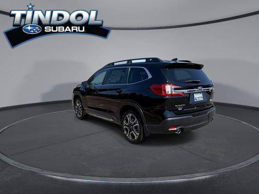 Crystal Black Silica 2026 Subaru Ascent Limited 7-Passenger