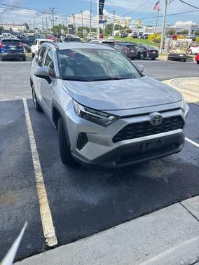 2023 Toyota RAV4 XLE