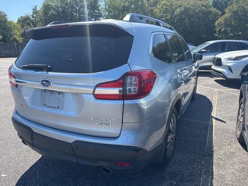 2022 Subaru Ascent Limited 8-Passenger