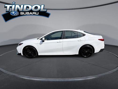 Ice Cap 2025 Toyota Camry SE