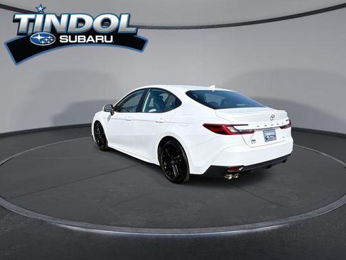 Ice Cap 2025 Toyota Camry SE