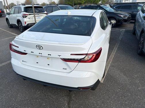 Ice Cap 2025 Toyota Camry SE