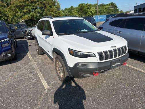 Bright White Clearcoat 2021 Jeep Cherokee Trailhawk