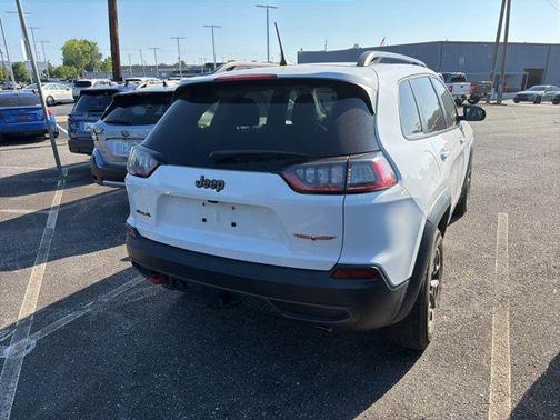 Bright White Clearcoat 2021 Jeep Cherokee Trailhawk