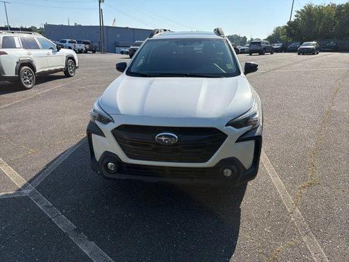 Crystal White Pearl 2023 Subaru Outback Onyx Edition XT