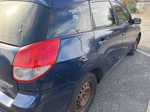 2004 Toyota Matrix Base