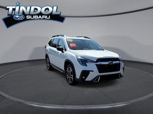 Crystal White Pearl 2025 Subaru Ascent Touring 7-Passenger