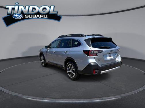 Ice Silver Metallic 2022 Subaru Outback Limited