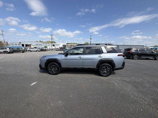Ice Silver Metallic 2026 Subaru Outback Premium