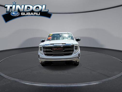 Summit White 2025 GMC Sierra 1500 SLT
