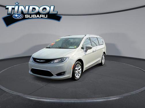 2020 Chrysler Pacifica Touring-L Plus