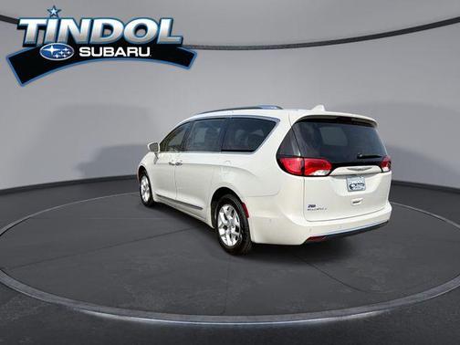 2020 Chrysler Pacifica Touring-L Plus