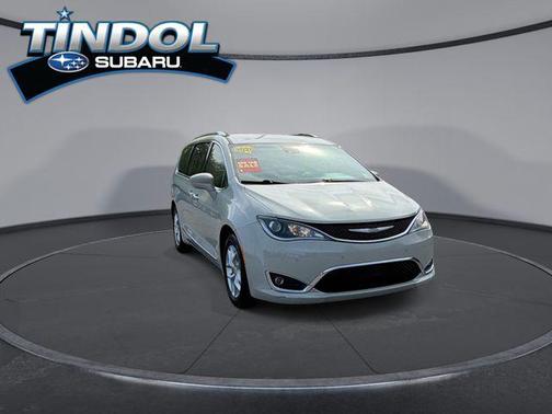 2020 Chrysler Pacifica Touring-L Plus