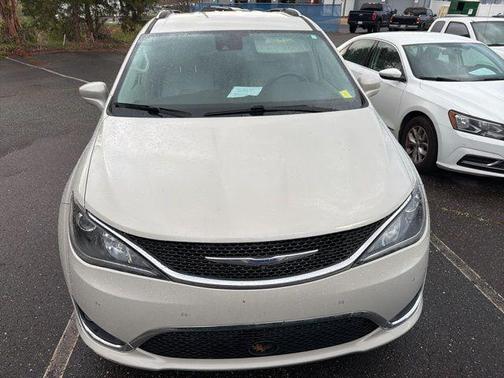 2020 Chrysler Pacifica Touring-L Plus