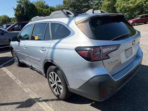 Ice Silver Metallic 2020 Subaru Outback Premium