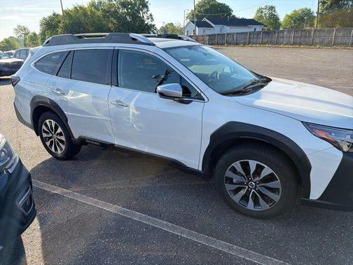 Crystal White Pearl 2024 Subaru Outback Touring