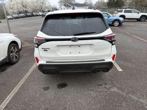 2025 Subaru Forester Base