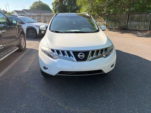Glacier Pearl 2010 Nissan Murano LE