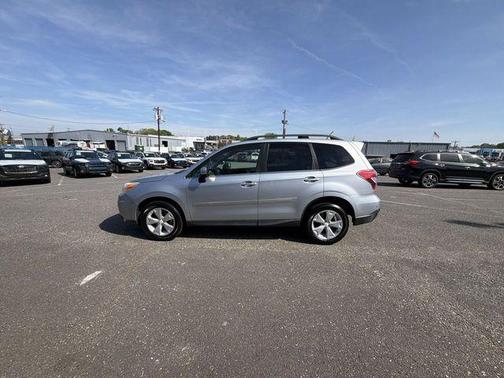 Ice Silver Metallic 2015 Subaru Forester 2.5i Limited