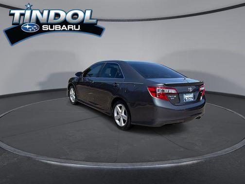 Magnetic Gray Metallic 2014 Toyota Camry SE