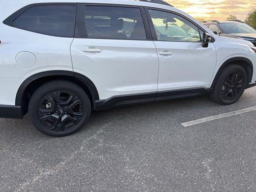 Crystal White Pearl 2023 Subaru Ascent Onyx Edition 7-Passenger