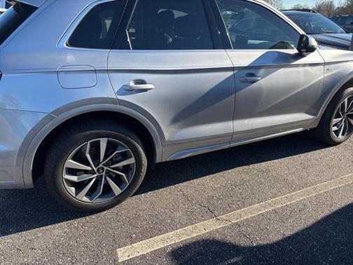 2023 Audi Q5 45 S line Premium Plus