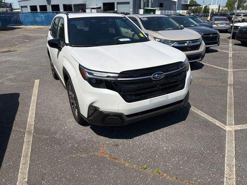 Crystal White Pearl 2025 Subaru Forester Touring