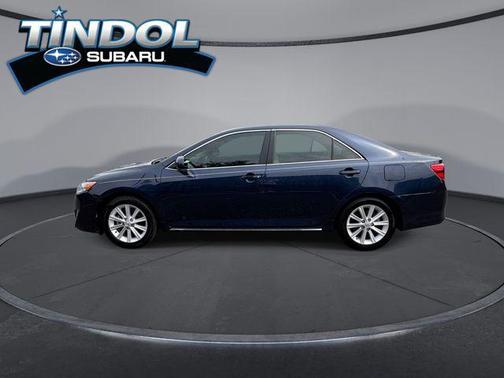 Parisian Night Pearl 2014 Toyota Camry XLE