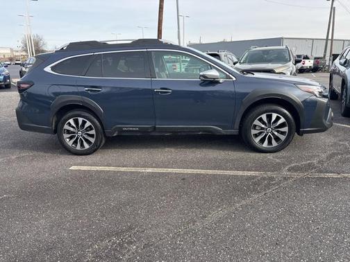 2023 Subaru Outback Touring