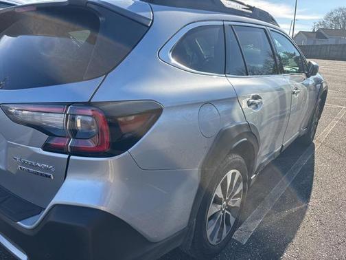 2025 Subaru Outback Touring XT