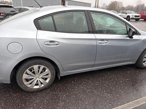 2018 Subaru Impreza 2.0i