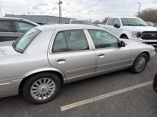 2011 Mercury Grand Marquis LS (Fleet Only)