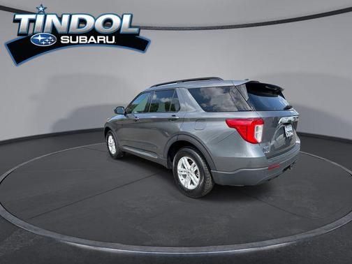 CARBONIZED GRAY METALLIC 2023 Ford Explorer XLT