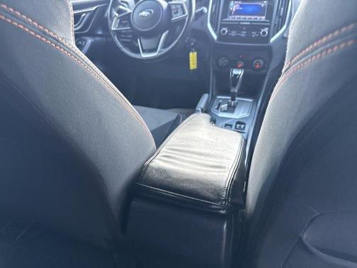 Ice Silver Metallic 2018 Subaru Crosstrek 2.0i Premium