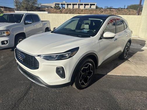 2026 Ford Escape Platinum