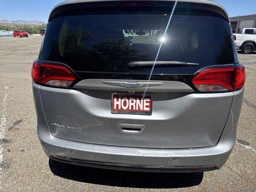 Billet Silver Metallic Clearcoat 2019 Chrysler Pacifica Touring Plus