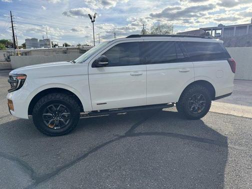 Star White 2026 Ford Expedition Tremor