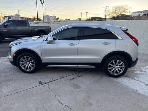 2020 Cadillac XT4 Premium Luxury
