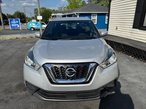2020 Nissan Kicks SV