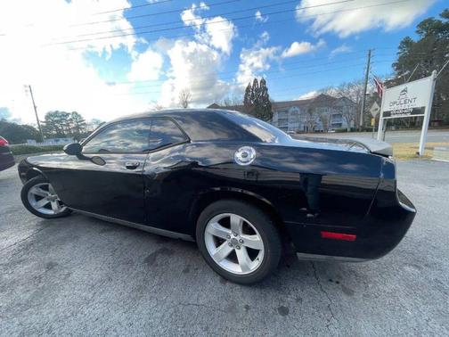 2012 Dodge Challenger SXT
