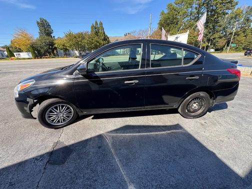 2018 Nissan Versa 1.6 S+