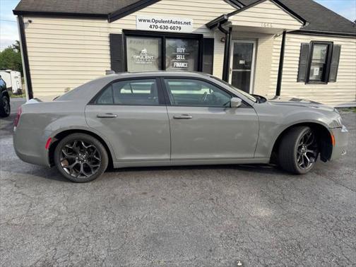 2019 Chrysler 300 S