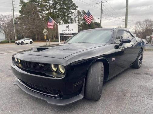 2016 Dodge Challenger R/T Scat Pack