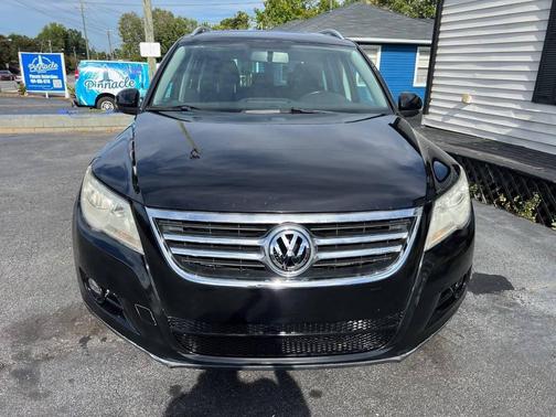 2010 Volkswagen Tiguan SE