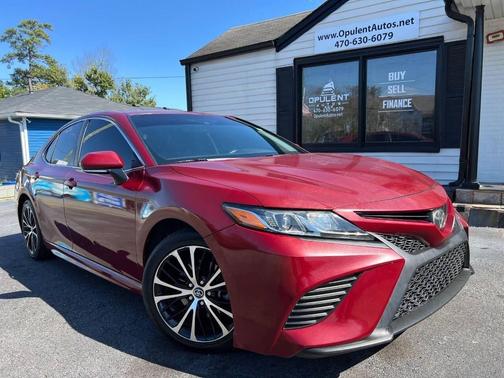 2018 Toyota Camry SE