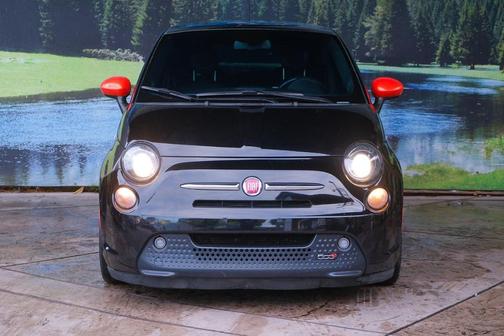 Photo 2 of 32 of 2014 FIAT 500e Battery Electric