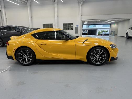 2023 Toyota GR Supra 2.0