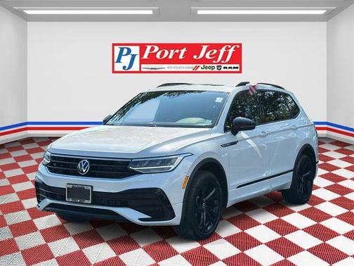 2023 Volkswagen Tiguan 2.0T SE R-Line Black 4MOTION